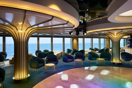 EXPLORA 2 - Astern Lounge