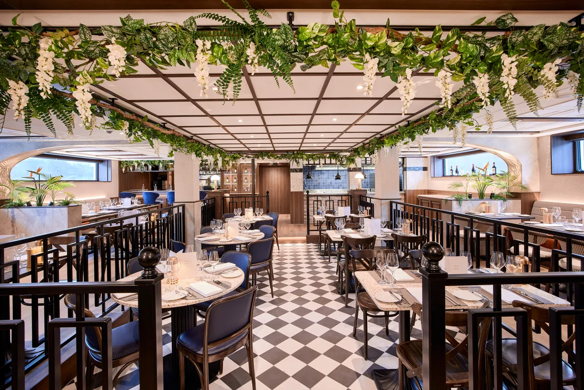 VIVA ENJOY – Moments Restaurant