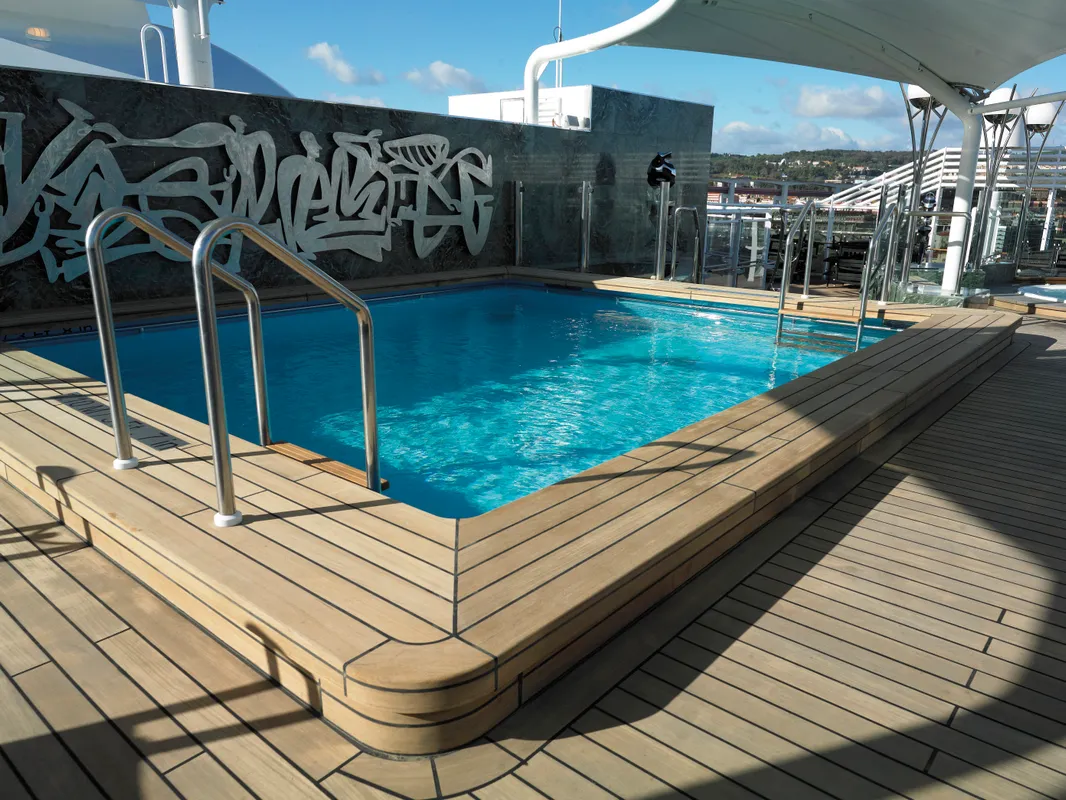 MSC Fantasia Yacht Club The One Pool