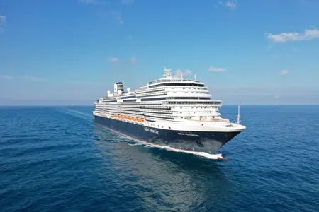 MS Nieuw Statendam auf See