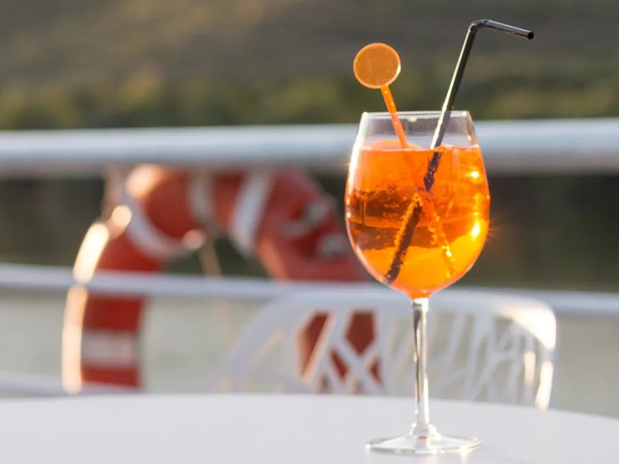 MS Magellan Cocktail auf dem Sonnendeck