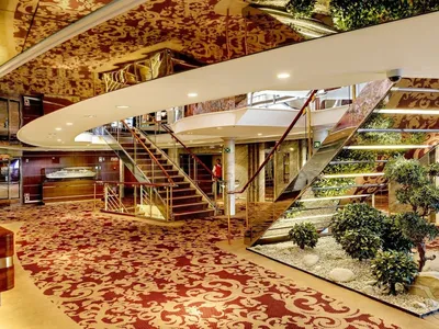 MS Amadea- Lobby