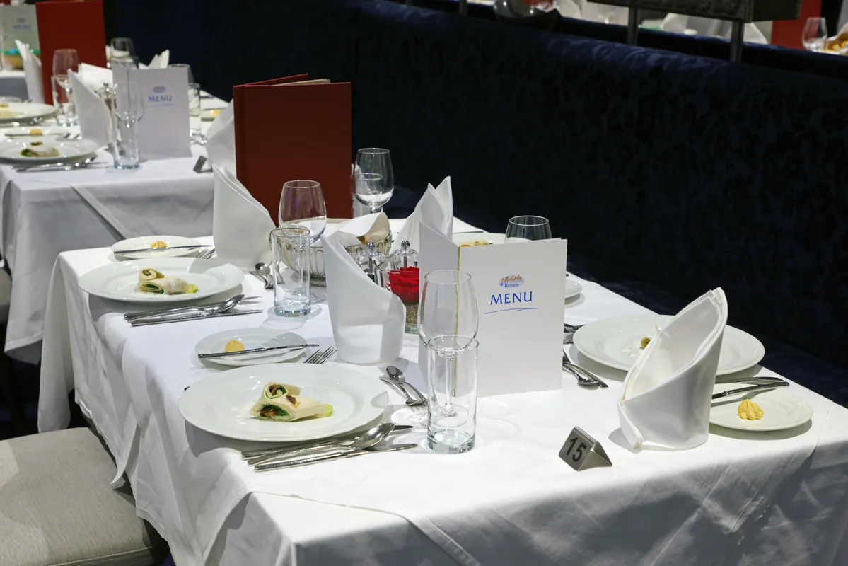 MS VistaNeo Restaurant Details