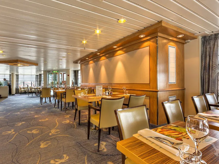 MS Artania Lido Buffet