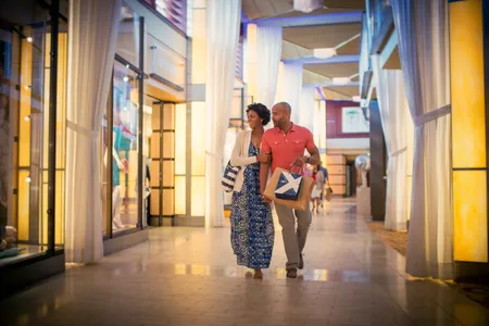 Celebrity equinox Shopping Promenade
