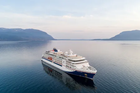 HANSEATIC nature auf See