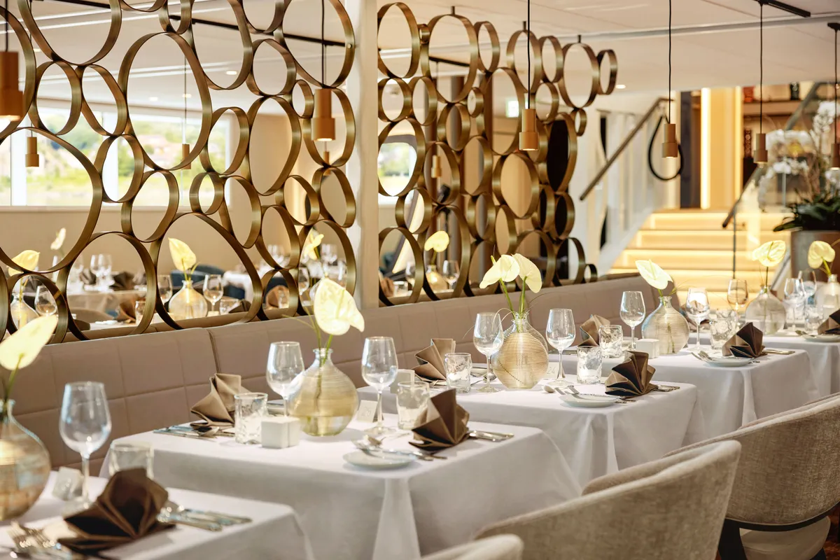 MS Amadeus Riva - Panorama Restaurant