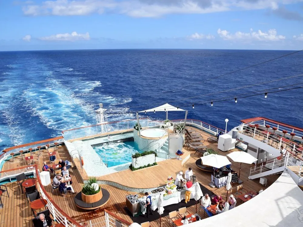 MS Amadea- Pool