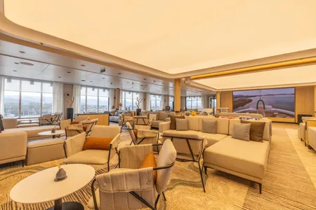 SH Diana - Observation Lounge