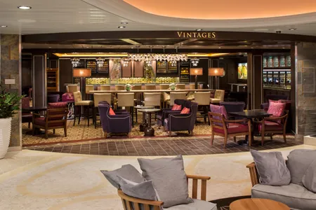 Harmony of the Seas - Vintages Bar