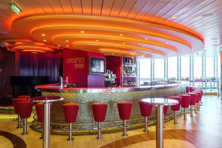 AIDAperla Casino Bar