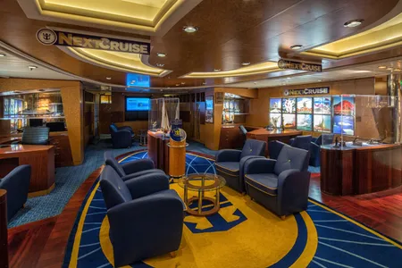 Next Cruise Lounge