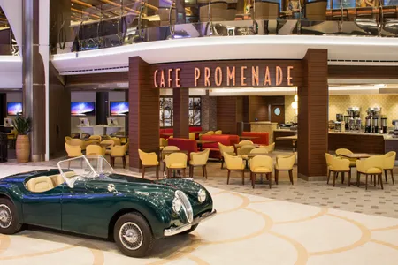 Harmony of the Seas - Café Promenade