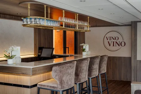 VOYAGE Vino Vino