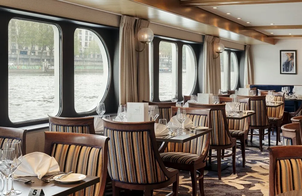 MS VIVA GLORIA- Restaurant
