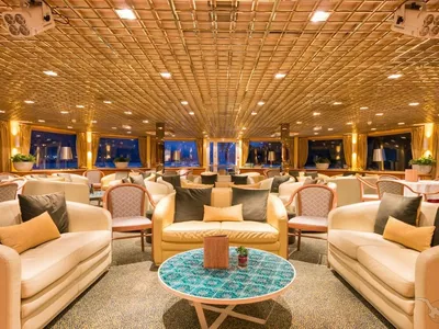 MS Magellan- Salon