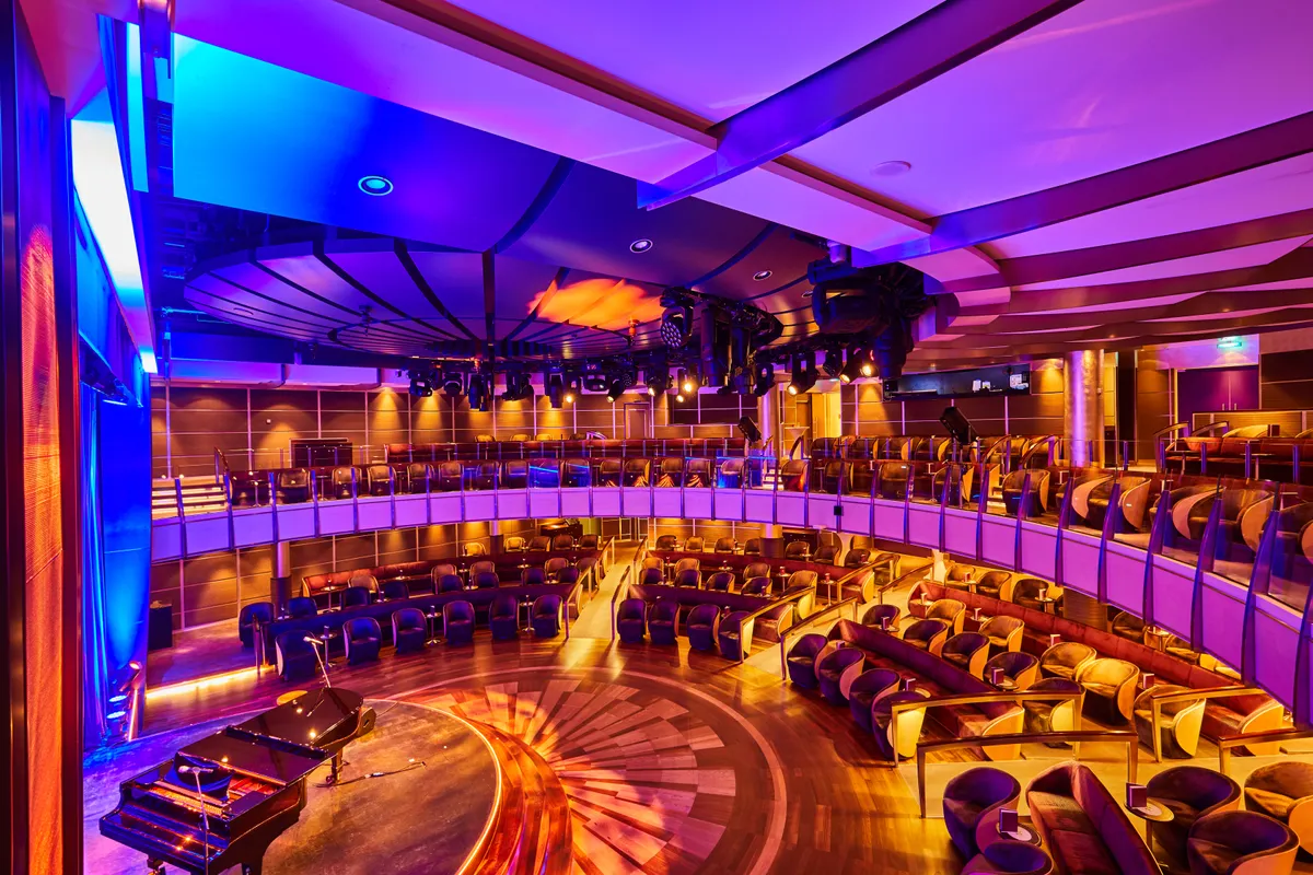 MS Europa 2 Theater