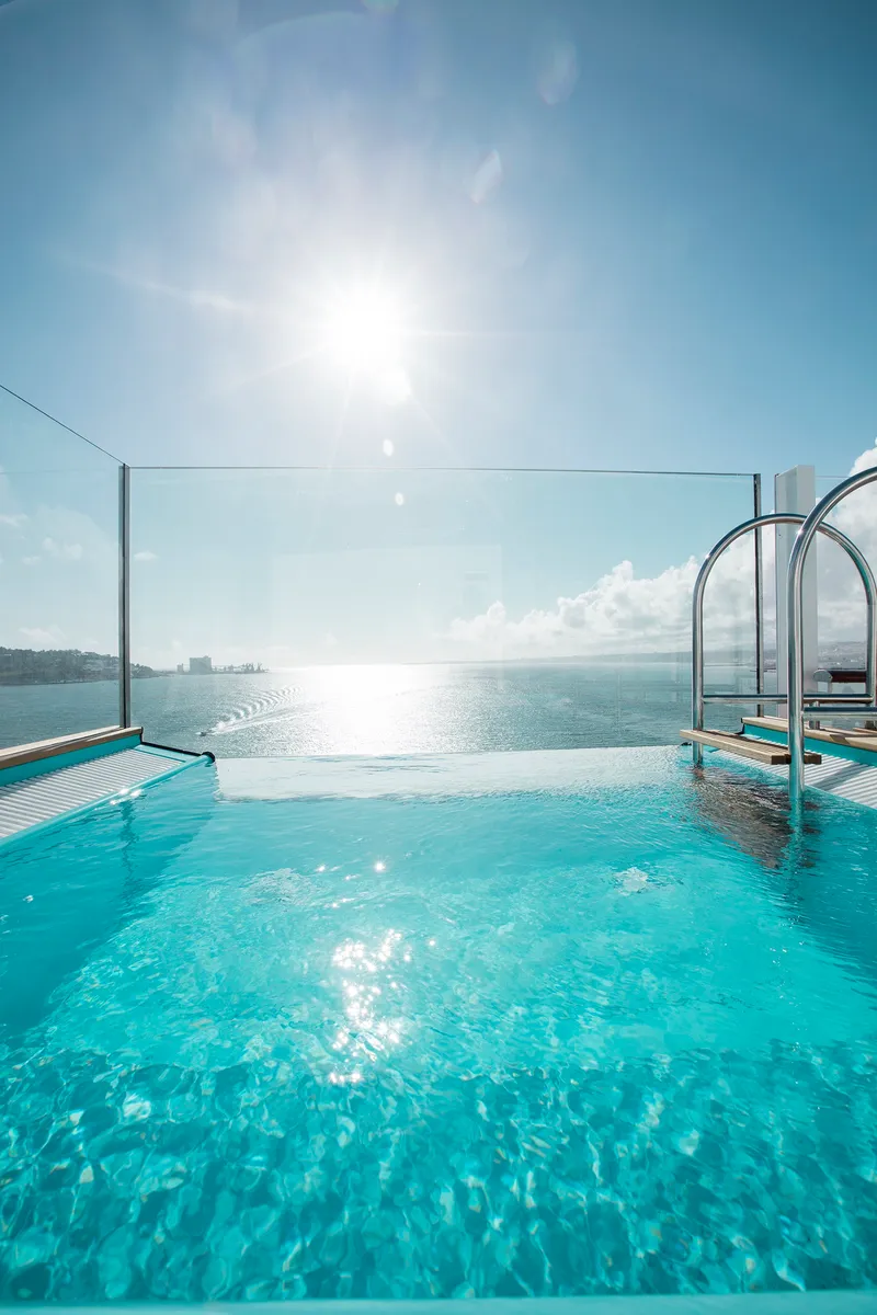 AIDAperla AIDAprima Infinity Pool