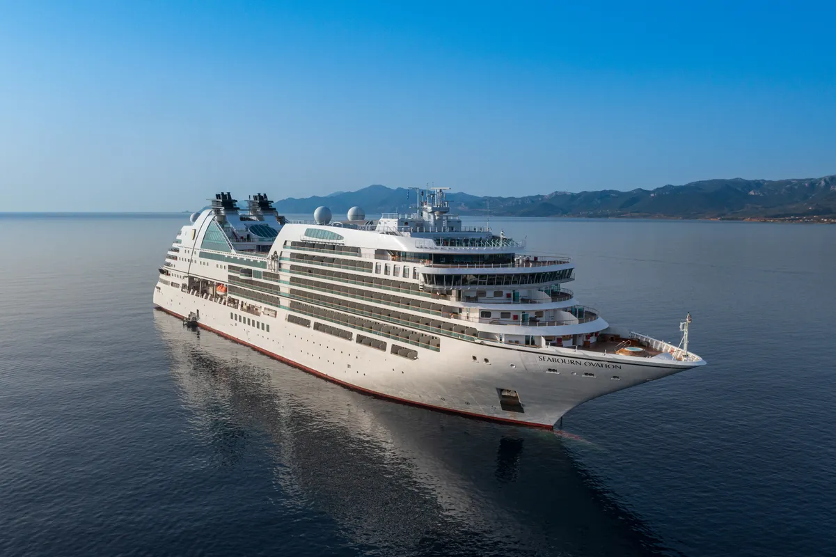 Seabourn Ovation auf See