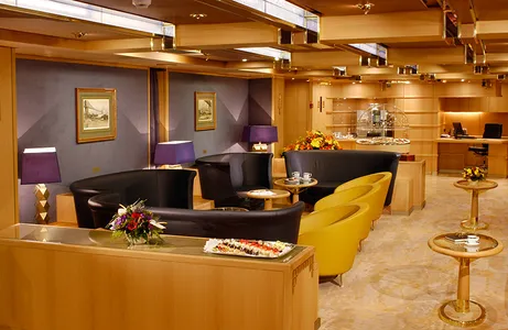 MS Oosterdam Neptune Lounge