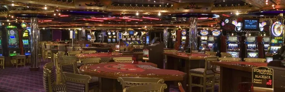 Carnival Splendor- Royal Flush Casino