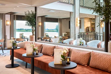 PORTO MIRANTE Bar, Lounge