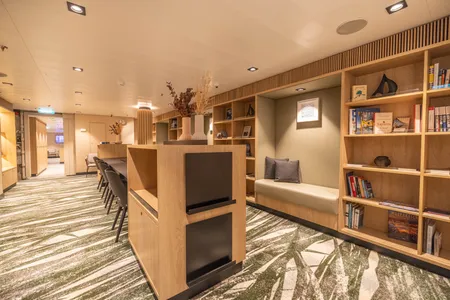 SH Diana/Vega - Bibliothek