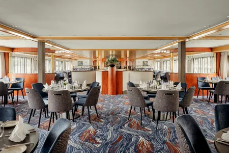 VOYAGE Panorama Restaurant