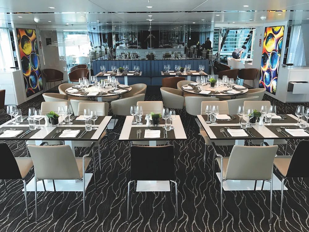 Emerald Radiance- Reflections Restaurant