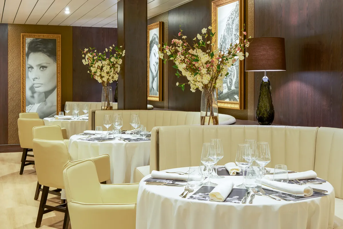 Vasco da Gama Waterfront Mediterranean Restaurant