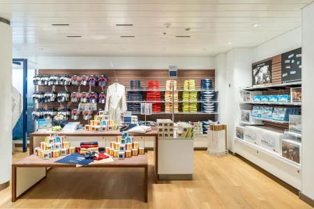 AIDAnova Bordshop