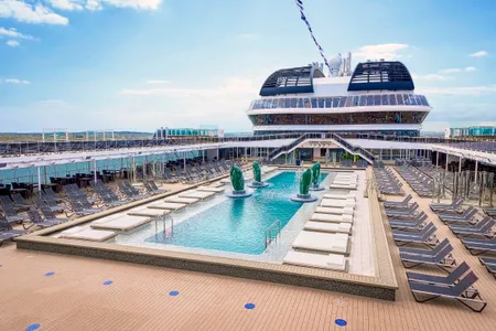 MSC Virtuosa Pooldeck