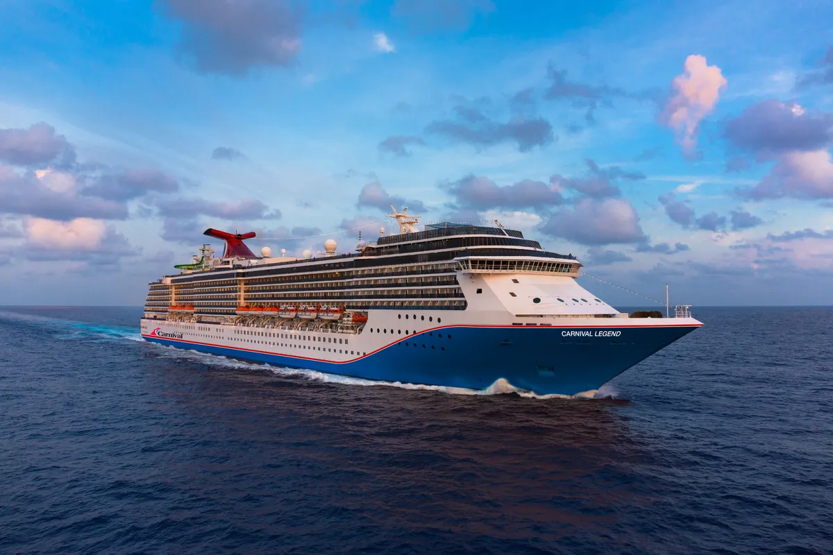 Carnival Legend auf See