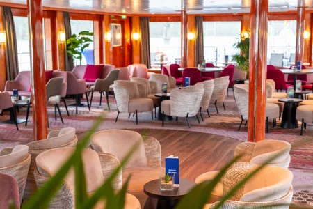 MS Maxima Panorama-Salon