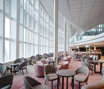 P&O Iona Vistas Cafe Bar