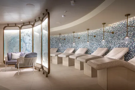 Queen Anne - Mareel Spa