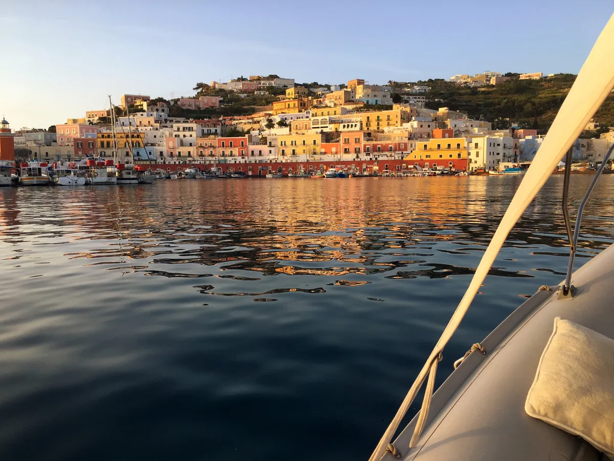 Ponza (Italien)