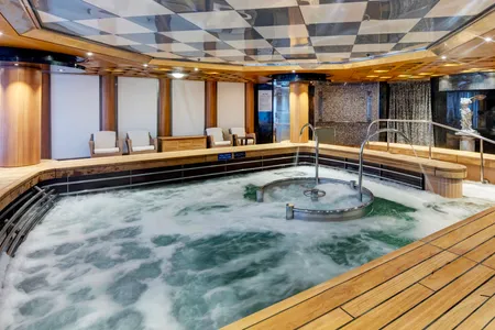 MS Noordam Hydro Pool