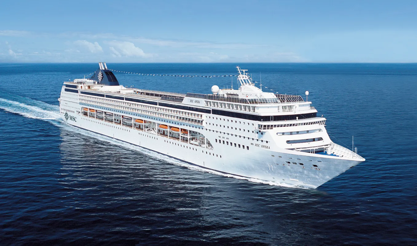 MSC Opera auf See