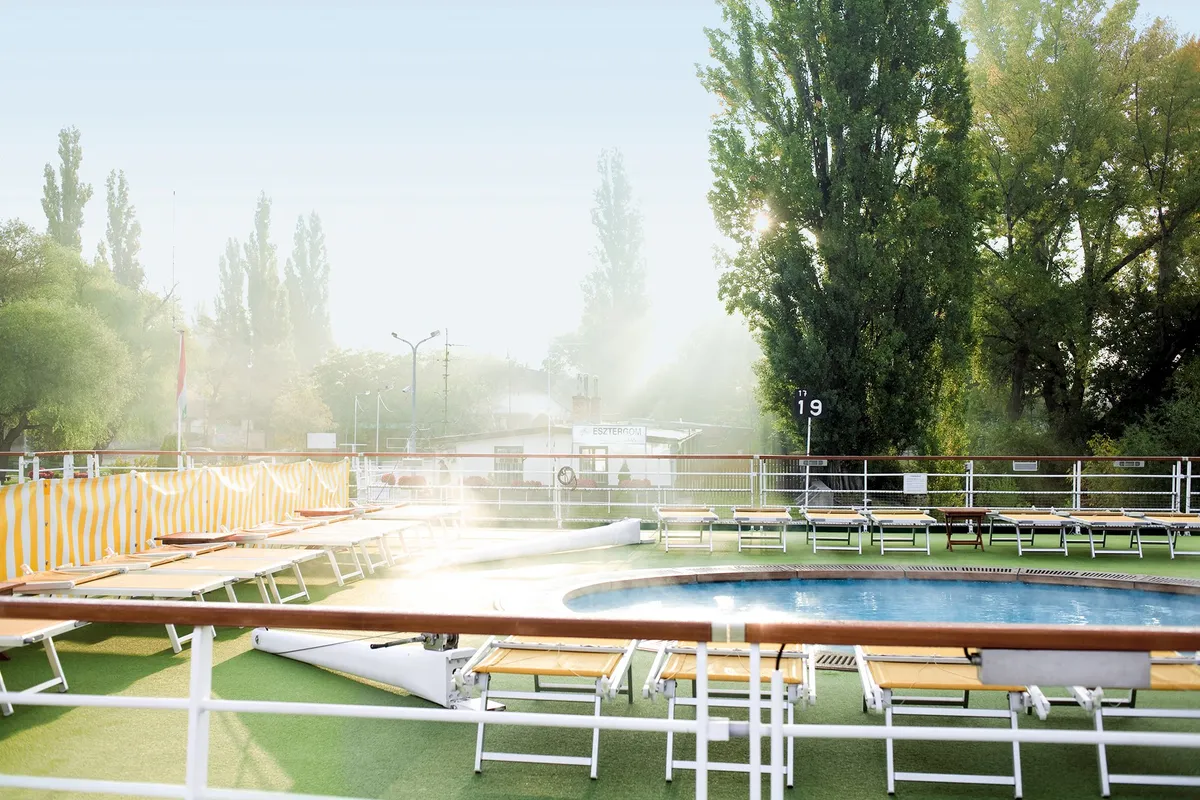 A-ROSA RIVA Pool