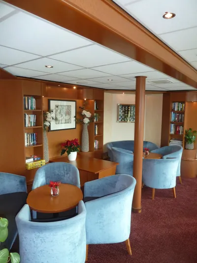 MS VistaMilla - Bibliothek