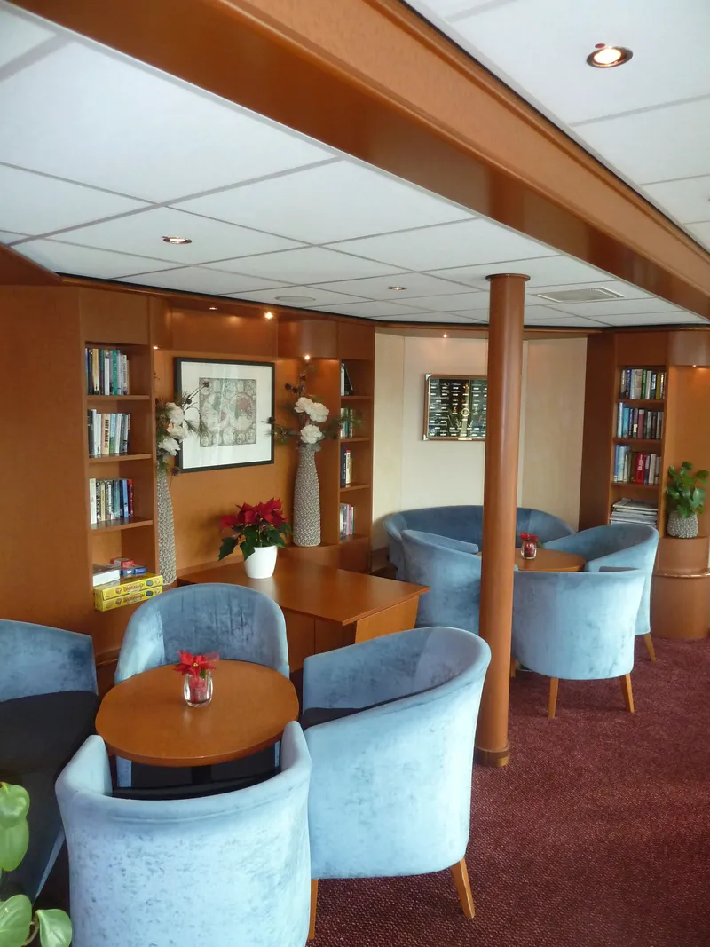 MS VistaMilla - Bibliothek