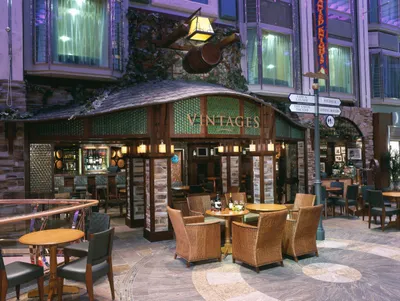 Vintages Lounge