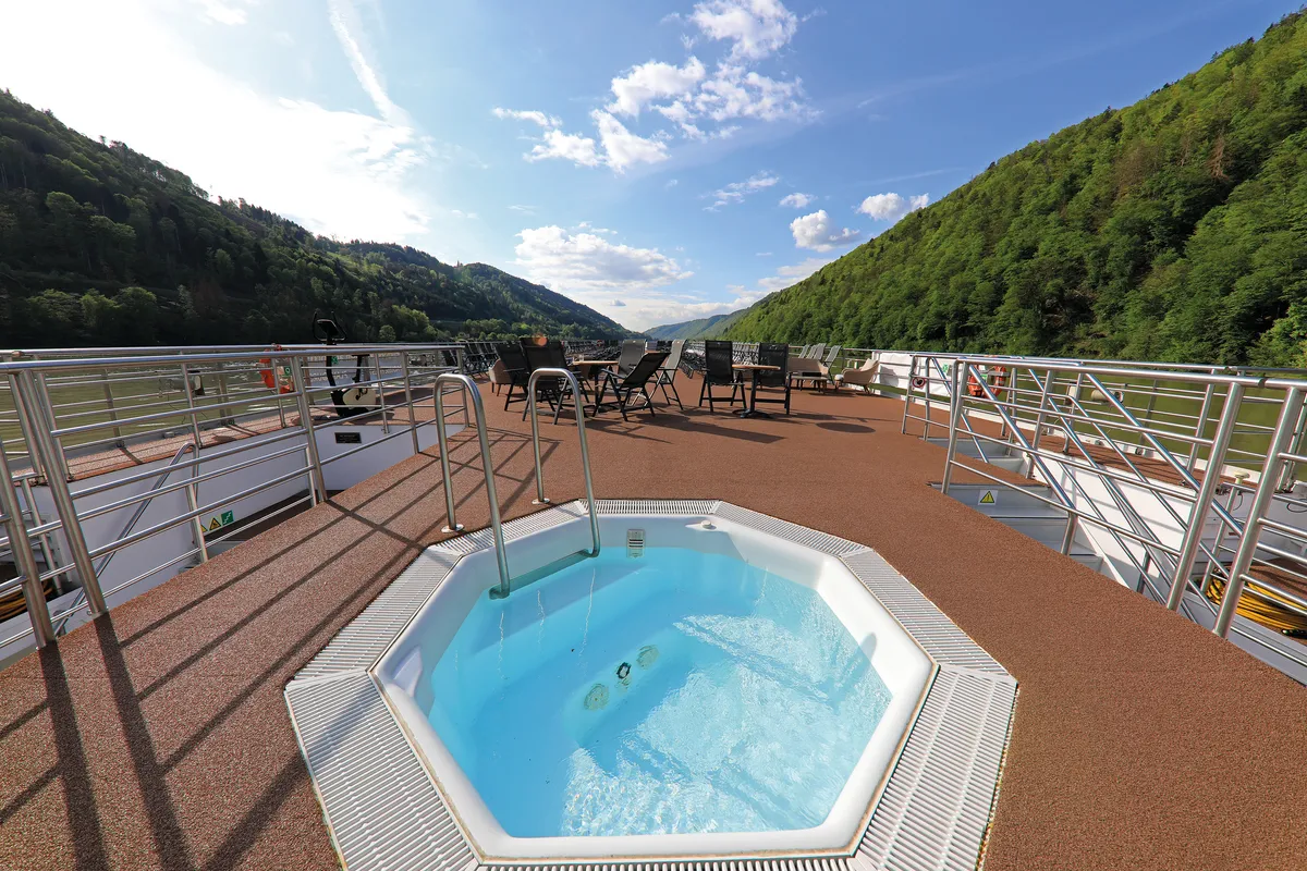 Rousse Prestige Sonnendeck