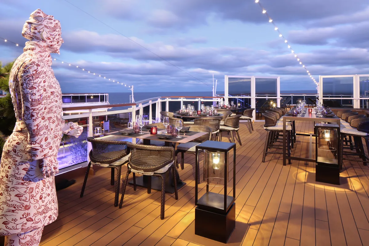 MS Rotterdam Tamarind